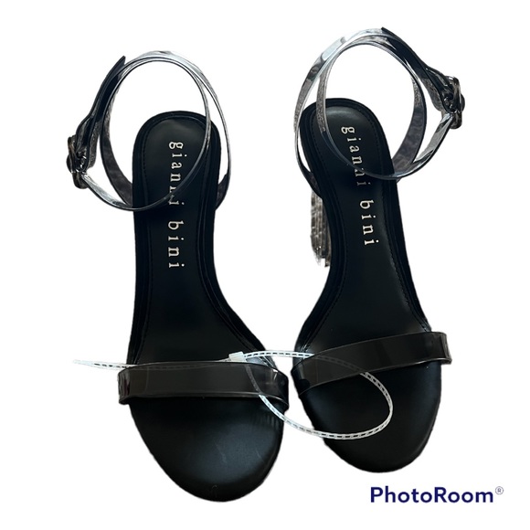 NWT Gianni Bini Ahrley Clear Vinyl Ankle Strap Strappy Sandals - Picture 4 of 4